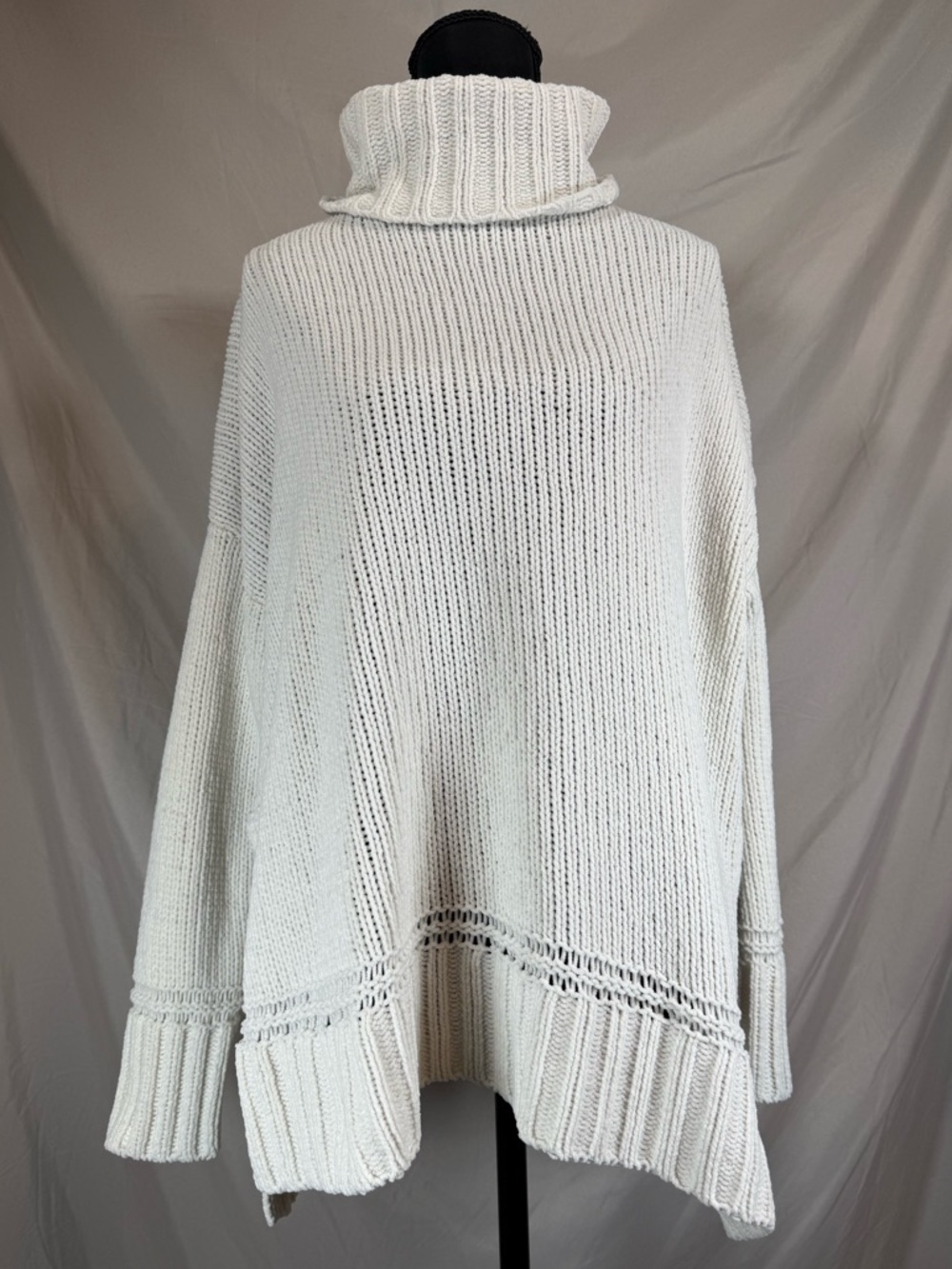 Aerie Oversized Chunky Knit Turtleneck Sweater 🤍‎